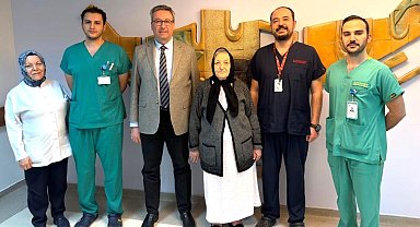 Kayseri'de 72 yaşındaki hastanın kalça çevresinden 3,7 kiloluk tümör çıkarıldı