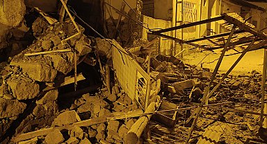 Kayseri'de müstakil ev çöktü; hasar oluştu