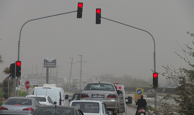 Kilis'te toz taşınımı etkili oldu
