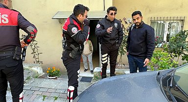 Kiracı olduğu ev icradan satıldı; yurt dışından döndüğünde eşyalarıyla sokakta kaldı