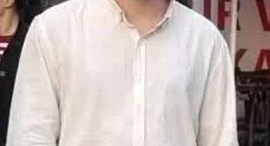 Konser sırasında girdiği denizde boğulma tehlikesi geçiren Emre, kurtarılamadı