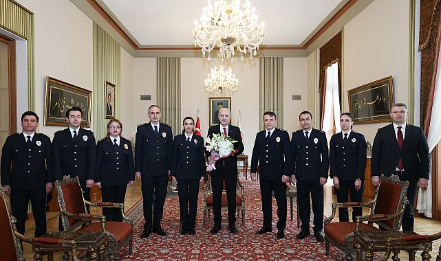 Kurtulmuş, TBMM'de görevli polisleri kabul etti