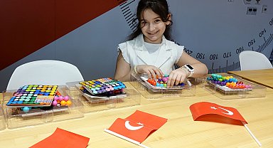 Matematik şampiyonu Lina, yeni zaferini okul saldırısında ölen öğrencilere armağan etti