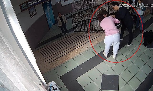 Nefes borusuna şeker kaçan öğrenciye okul müdürü kurtardı; olay kamerada