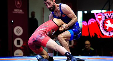 Ömer Halis Recep yarı finale yükselen üçüncü sporcu oldu