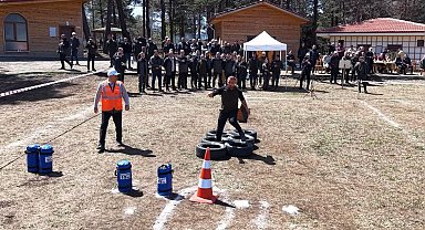 Ormancılar, zorlu parkurlarda kıyasıya yarıştı