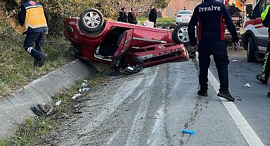 Ormancıları taşıyan otomobil takla attı: 3 yaralı