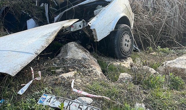 Otomobil şarampole yuvarlandı: Kardeşlerden 1'i öldü, 1'i yaralandı