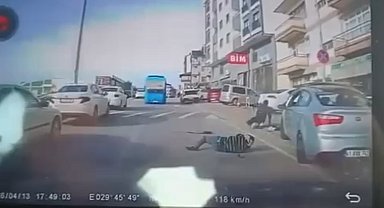 Otomobili ile çarptığı 3 kişiyi yaralayan sürücü: Uyuyakaldım