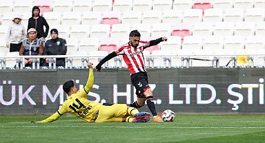 Özbelsan Sivasspor - İstanbulspor: 1-3