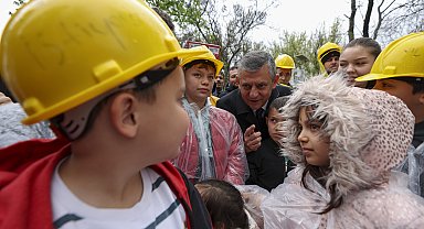 Özgür Özel, maden işçilerini ziyaret etti