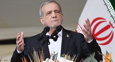 Pezeşkiyan: ABD'nin deniz ablukası, askeri operasyonların bir devamı