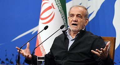 Pezeşkiyan'dan, Trump'ın eleştirisine karşı Papa'ya destek mesajı