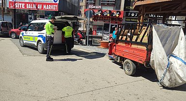 Plakasız motosiklet ve triportörün sürücülerine 126 bin lira ceza