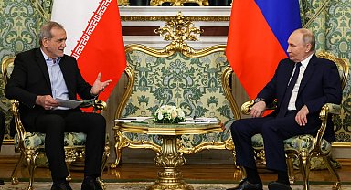 Putin, İran Cumhurbaşkanı Pezeşkiyan ile telefonda görüştü