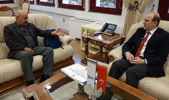 Rektörden 77 yaşında üniversiteden mezun olan arzuhalciye özel davet