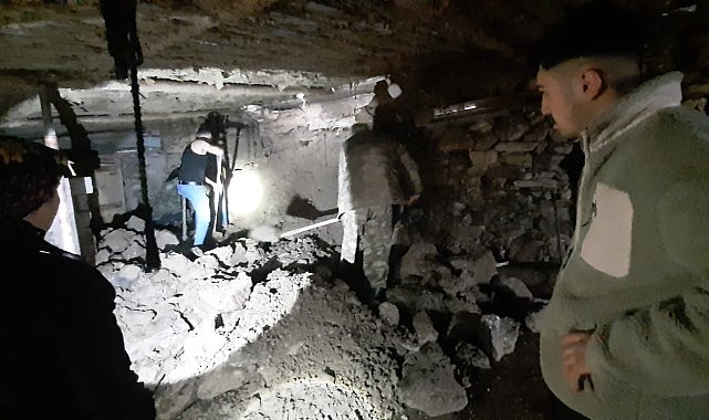 Sağanak nedeniyle çöken ağılda 6 keçi öldü