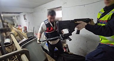 Sakarya'da silah kaçakçılığı operasyonu: 27 tüfek ele geçirildi