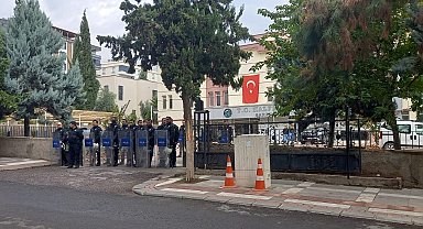 Şanlıurfa'da Halfeti Belediyesi'nde 'yolsuzluk' operasyonu; 49 gözaltı