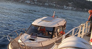 Sarıyer'de sürüklenen ve içinde 2 kişi bulunan tekne kurtarıldı