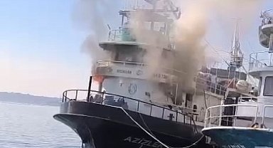 Sarıyer'de teknede yangın -1