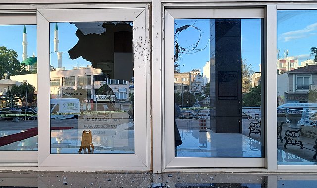 Serik Belediye binasına av tüfeğiyle ateş açan şüpheli gözaltına alındı