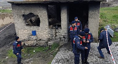 Tavanı çöken fırının enkazı altında kalan kadın öldü