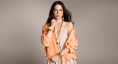 Trendyolmilla'nın marka yüzü Demet Özdemir oldu