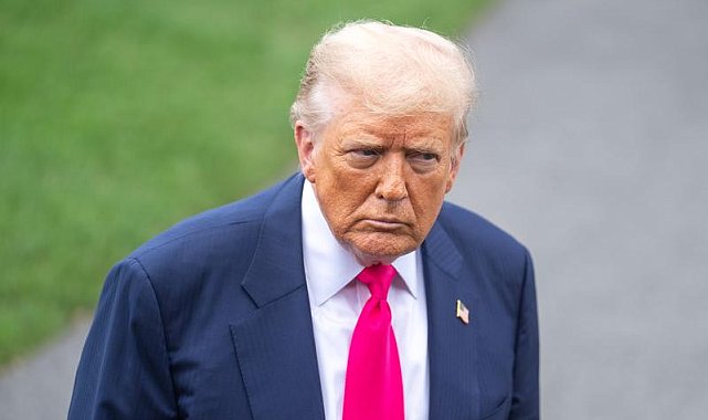 Trump: İran gemilerinden herhangi biri ablukaya yaklaşırsa imha edilecek