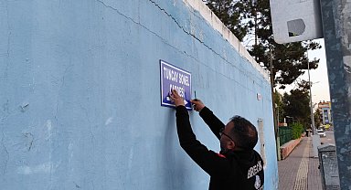 Tuncay Sonel'in adının verildiği cadde tabelası söküldü