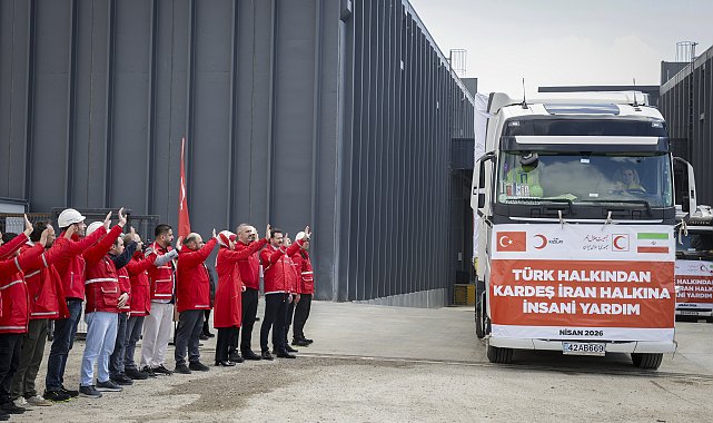 Türk Kızılay'dan, İran'a 4 TIR insani yardım