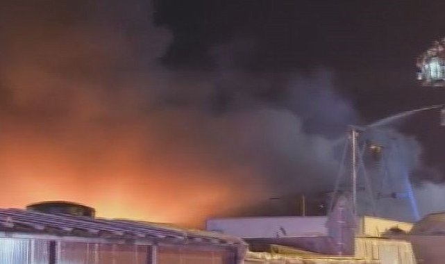 Tuzla'da kumaş fabrikasında yangın -2 Fotoğraf eklendi