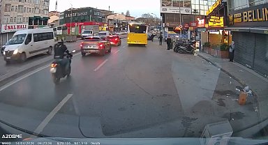 Ümraniye'de motosiklet sürücüsünün otomobile çarptığı anlar kamerada