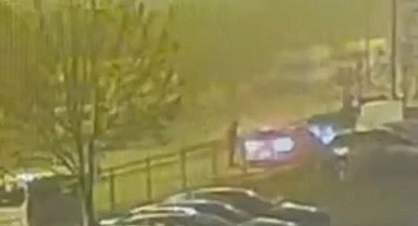 Ümraniye'de silahla tehdit ettiği kişilerin otomobilini gasbetti