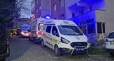 Üsküdar'da tartıştığı anne ve babasını silahla öldürüp intihar etti