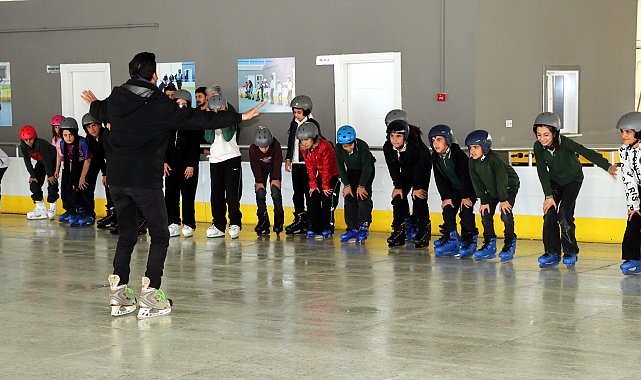 Van'da bir yılda 10 bin öğrenciye buz pateni eğitimi verildi