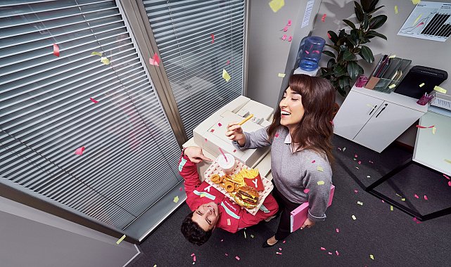 Yemeksepeti, 25'inci yılını yeni reklam filmiyle kutluyor