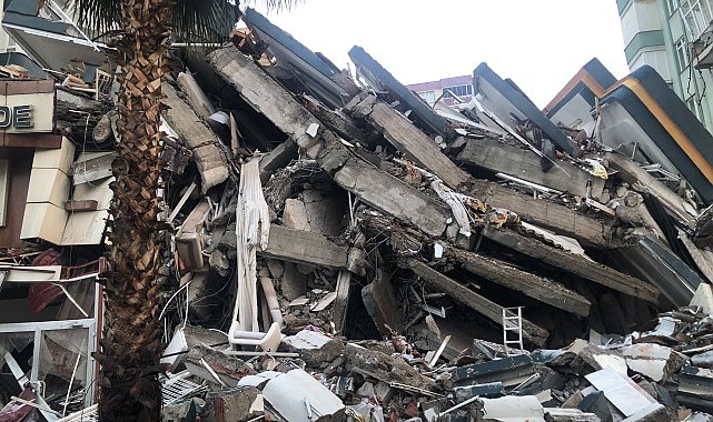19 kişinin öldüğü Fazilet Apartmanı davasında ek rapor alınacak