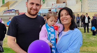 2 yaşındaki Umay kanseri yendi, ilçe halkı stadyumda kutladı