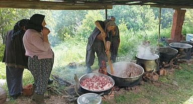 208 yıllık 'Olcak Dede' geleneği; dualar edildi, kurbanlar kesildi
