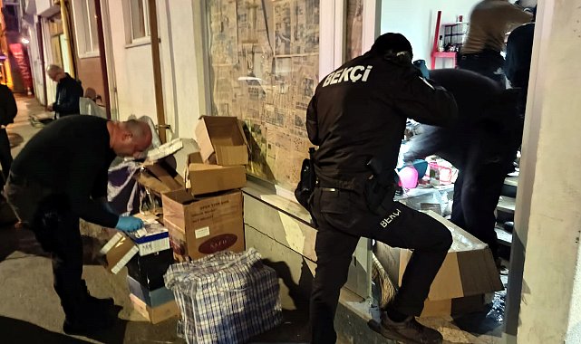 'Kadına şiddet' ihbarına giden polis, 3 milyon liralık kaçak ürün ele geçirdi; 2 gözaltı