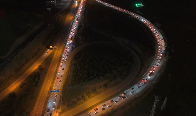 'Kilit Kavşak' Kırıkkale'de bayram dönüş trafiği dron ile görüntülendi