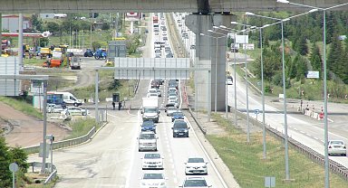'Kilit kavşak' Kırıkkale'de bayram trafiği yoğunluğu