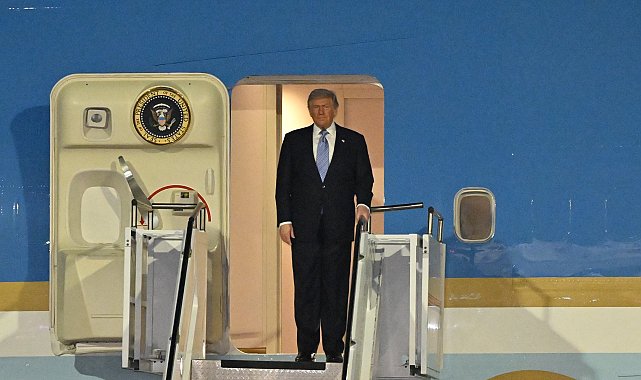 ABD Başkanı Trump, Çin'de Fotoğraf eklendi