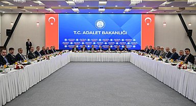 Adalet Bakanı Gürlek, Karadeniz Bölgesi milletvekilleriyle bir araya geldi