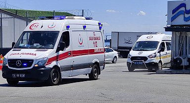 Ahırkapı'da gemide ölü bulunan Rus mürettebatın cenazesi Adli Tıp Kurumu'na kaldırıldı