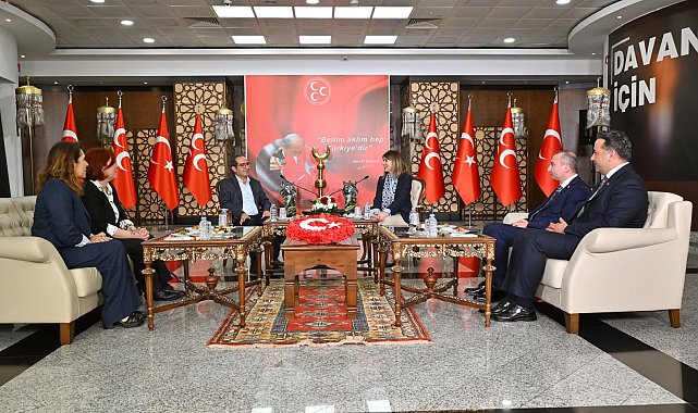 AK Parti ve CHP, 3 bayram sonra bayramlaştı