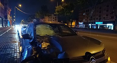 Alkollü sürücünün kullandığı otomobilin çarptığı yaya ağır yaralandı