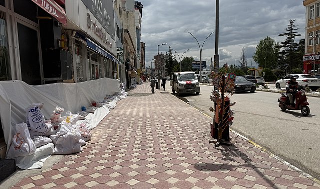 Almus Barajı'nda taşkın alarmı: Turhal'da esnaf kepenk kapattı