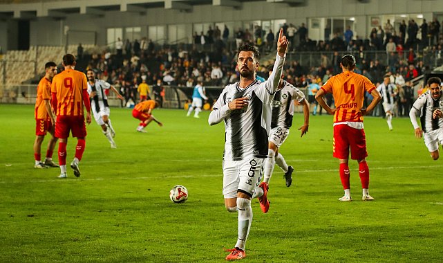 Altay'da Sefa gemileri yaktı